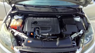 Ford Focus 2010-thumb-5