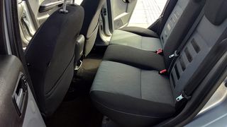 Ford Focus 2010-thumb-20