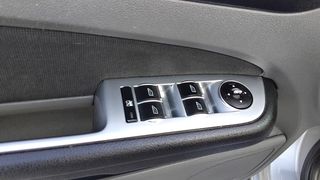 Ford Focus 2010-thumb-25