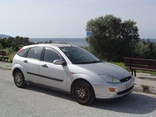 Ford Focus '01  1.6 Ambiente