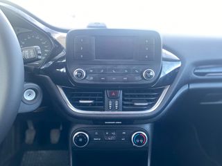 Ford Fiesta 2019-thumb-10