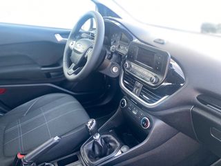 Ford Fiesta 2019-thumb-20