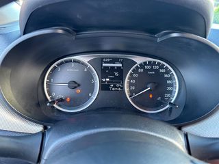 Nissan Micra 2018-thumb-18