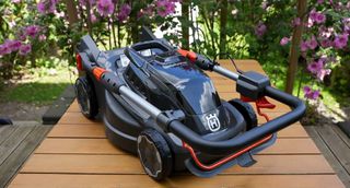 Χλοοκοπτική Μηχανή Μπαταρίας Husqvarna LC34 P4A 18V-thumb-5
