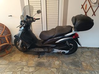 PIAGGIO piaggio-beverly-250-ie-250-cm3-2006-god Used - the parking  motorcycles