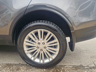 Land Rover Discovery 2018 HSE-thumb-10