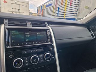 Land Rover Discovery 2018 HSE-thumb-40