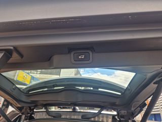 Land Rover Discovery 2018 HSE-thumb-11