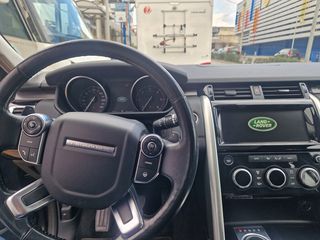 Land Rover Discovery 2018 HSE-thumb-36