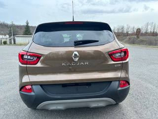 Renault Kadjar 2016 1,6 4x4 TURBO DIESEL 131HP NAVI CRUISE KEYLESS BOSE FULL LED-thumb-4