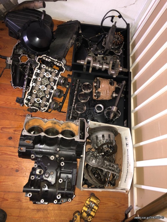 Ανταλλακτικά απο triumph tiger1050