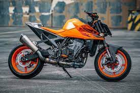KTM 2024 990 Duke-thumb-9