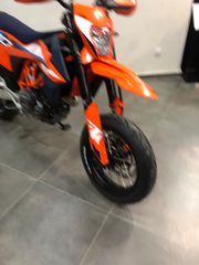 KTM 690 SMC R 2023-thumb-5