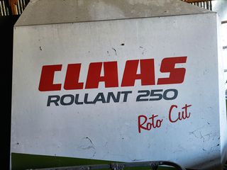 Claas '04 Rolland 250 Roto Cut