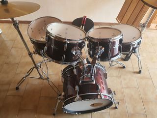 Drums Pearl Roadshow Red Wine as New