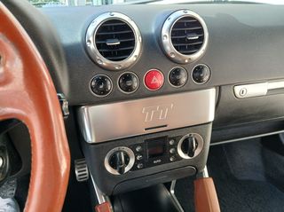 Audi TT 2002 225 quattro roadster-thumb-8
