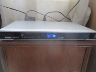 DVD player ULTRAVOX 3210 ULTVX με τηλεχειριστήριο με μπαταρίες, στην Αθήνα!