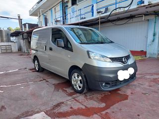 Nissan '14 NV 200 