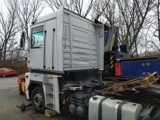 Renault 2006 MAGNUM 440 EURO3-thumb-4