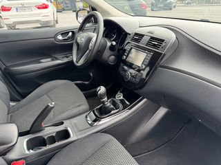 Nissan Pulsar 2016-thumb-8