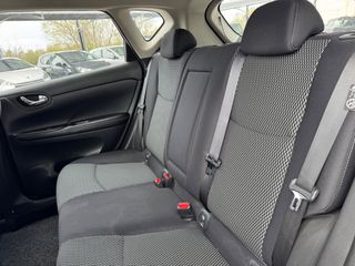 Nissan Pulsar 2016-thumb-14