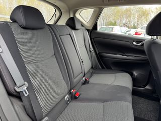Nissan Pulsar 2016-thumb-15