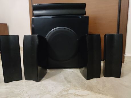 6 ηχεία από samsung ps-rx250 για ενυσχητη home cinema : Surround Sound Right - Left. Front - Rear .Center . Subwoofer PS-RX250