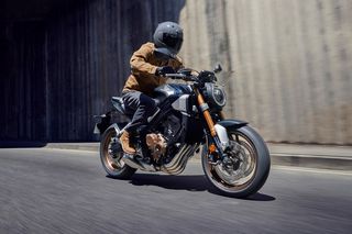 Honda CB 650 2025 CB650R E-CLUTCH ΑΤΟΚΑ-thumb-21