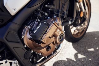 Honda CB 650 2025 CB650R E-CLUTCH ΑΤΟΚΑ-thumb-32