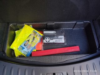 Jaguar E-Pace 2021-thumb-23