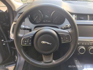 Jaguar E-Pace 2021-thumb-13