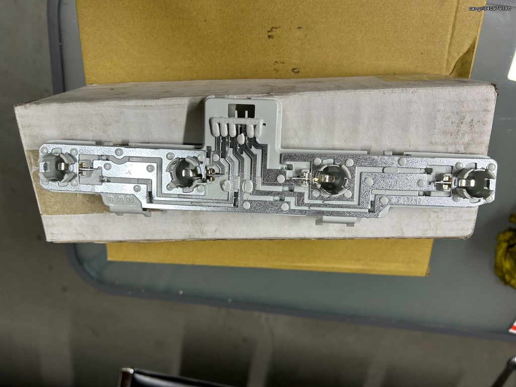 Πλακέτα φανου Opel zafira b