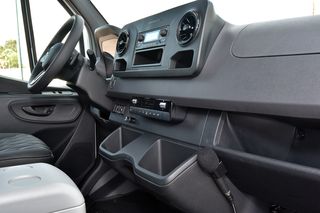 Mercedes-Benz 2026 Sprinter-thumb-16