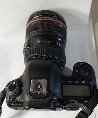 Canon EOS 6D Mark II Kit (EF 24-105mm f/4L IS II USM)