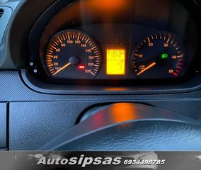 Mercedes-Benz Vito 2011-thumb-46