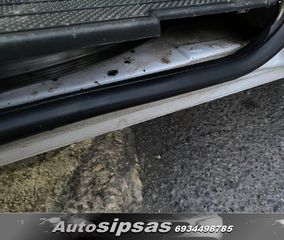 Mercedes-Benz Vito 2011-thumb-26