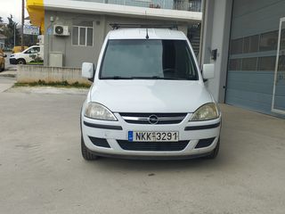 Opel '11 Combo