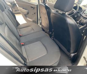 Hyundai i 10 2013-thumb-29