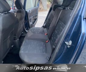 Opel Corsa 2011-thumb-28
