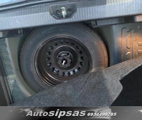 Opel Corsa 2011-thumb-30
