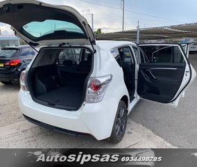 Toyota Verso 2015 Sky view D4D edition-thumb-12