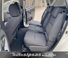 Toyota Verso 2015 Sky view D4D edition-thumb-27