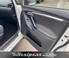 Toyota Verso 2015 Sky view D4D edition-thumb-34