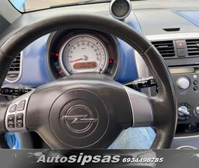 Opel Agila 2011-thumb-40
