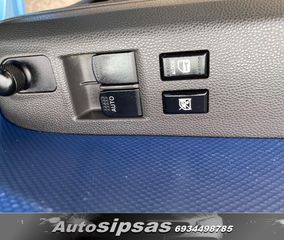 Opel Agila 2011-thumb-32