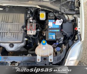 Fiat Punto Evo 2011-thumb-12