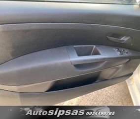 Fiat Punto Evo 2011-thumb-16