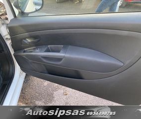 Fiat Punto Evo 2011-thumb-21