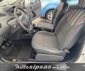 Renault Twingo 2014-thumb-21