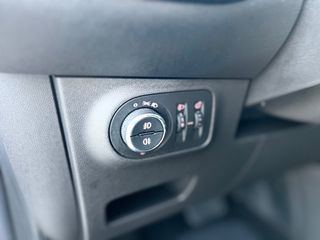 Opel Corsa 2017 AUTOMATIC-thumb-16